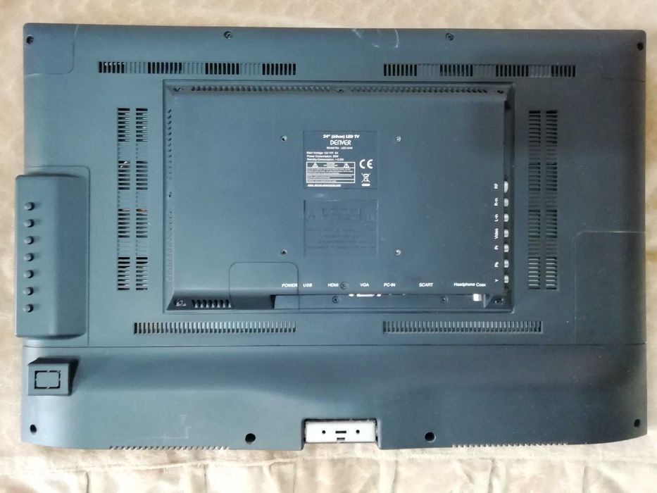 TV LED 24" (60 cm)