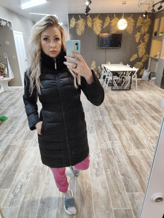 Продам зимние курточки