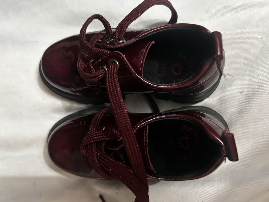 Продам туфельки для девочки