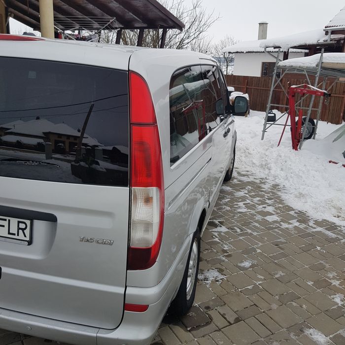 Vând mercedes vito115