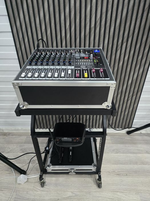 Музыкальное оборудование.