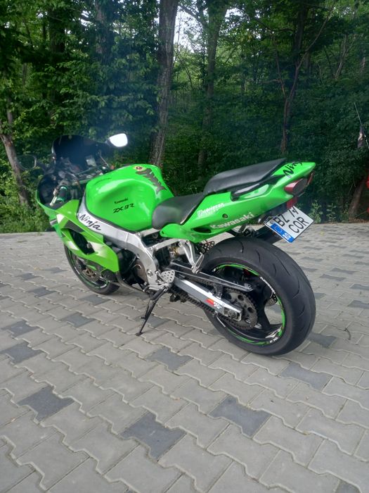 Kawasaki ninja zx9r 2000