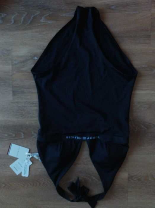 Tommy Hilfiger M/L цял бански