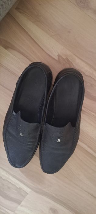 Продаю оригенальные  Bally мужские классические мокасины черного цвета