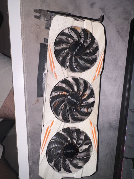 placa video Nvidia GTX 1080ti 11GB Gigabyte White