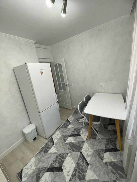 Дава се под наем Двустаен апартамент в София, Младост 1А - 50 кв.м за 350 € - Снимка #2