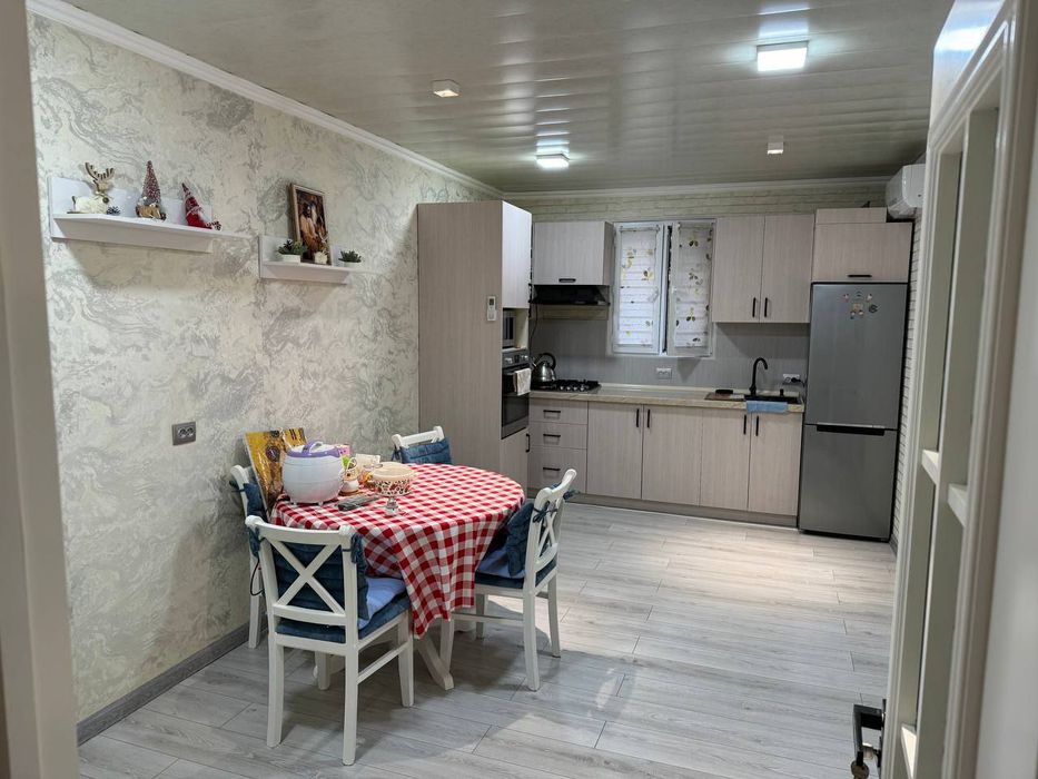 На Сергели 8 продаётся 3-х комнатная квартира