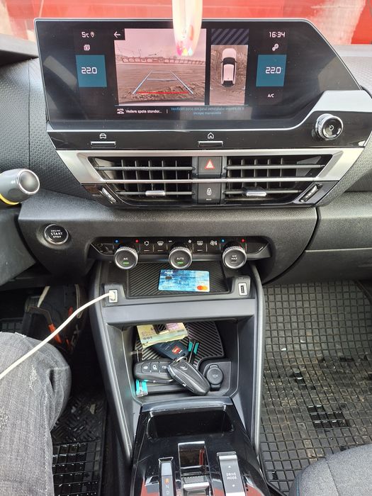 Citroen C4 2021 luna a 9.. Automata 8+1...1.5 diesel..131cp ..Distroni