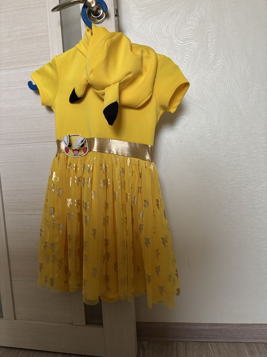 Продам платье детское белое