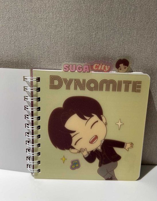 Agenda Tiny Tan - Dynamite - Suga SAU V (BTS)