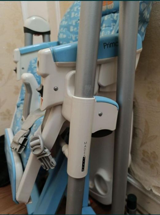 Срочно продам  Детский стул Италия