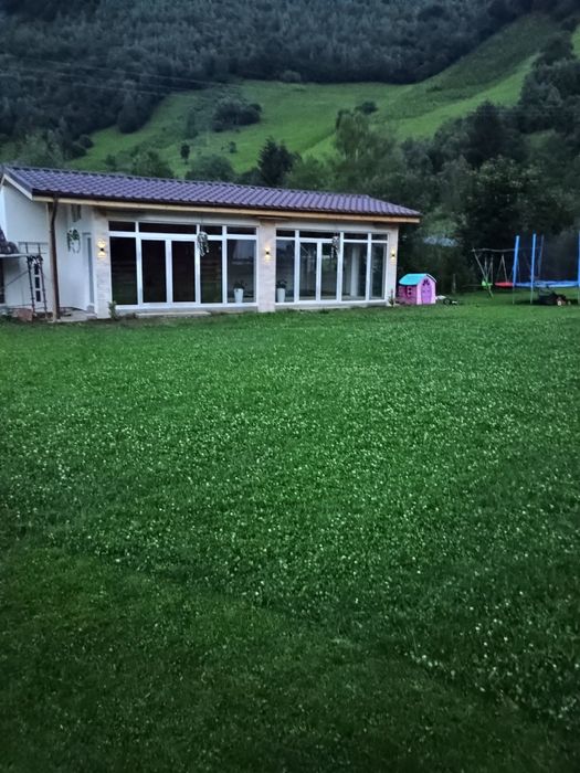 Cazare la munte avem liber de  Crăciun