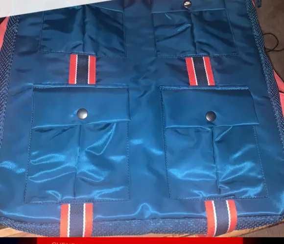 Nike Air Max Satin Zippered Tote / чанта за лаптоп