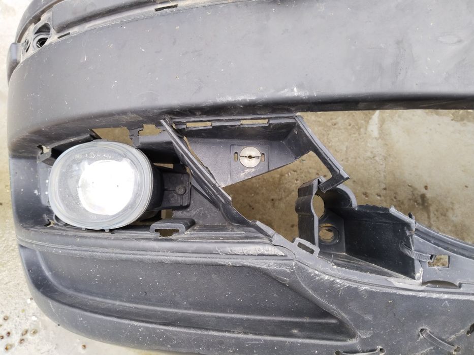 Части за предна броня Seat Leon