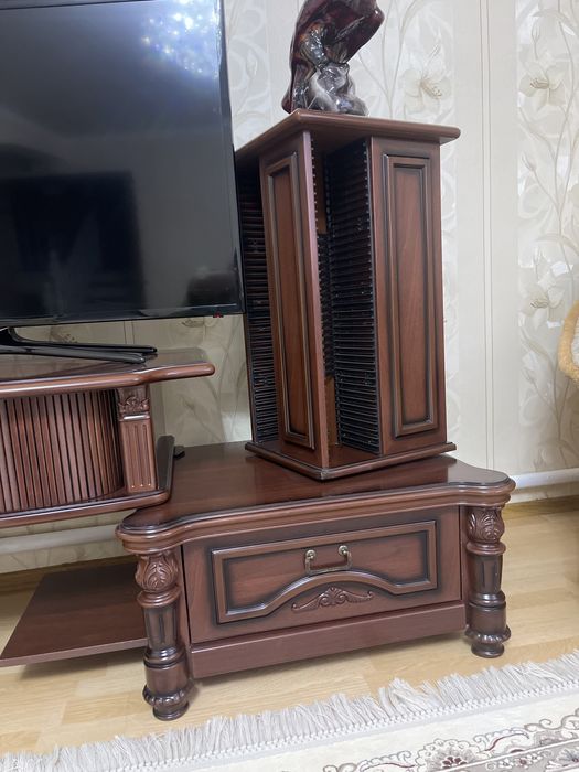 Тумба под телевизор