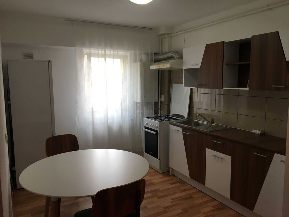 Apartament 2 camere decomandat et.2/4