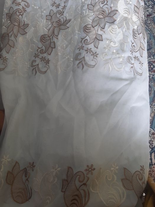 Продам тюли на два окна