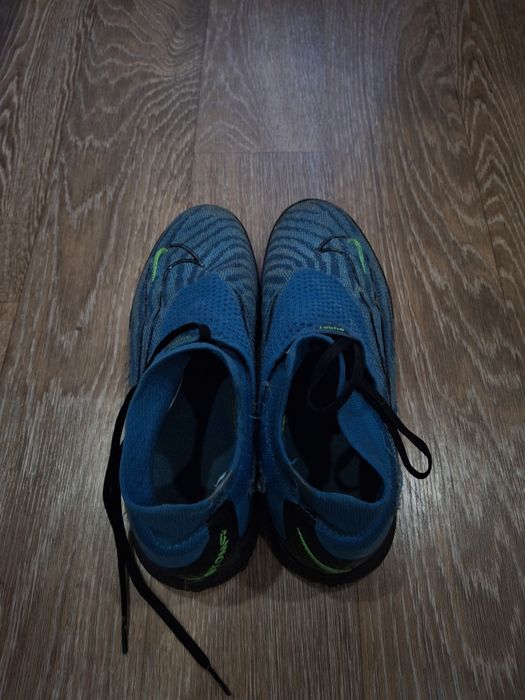 Сороконжки Nike Phantom