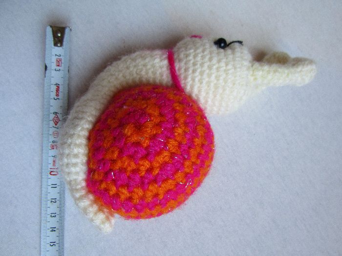 Ръчно плетена голяма играчка