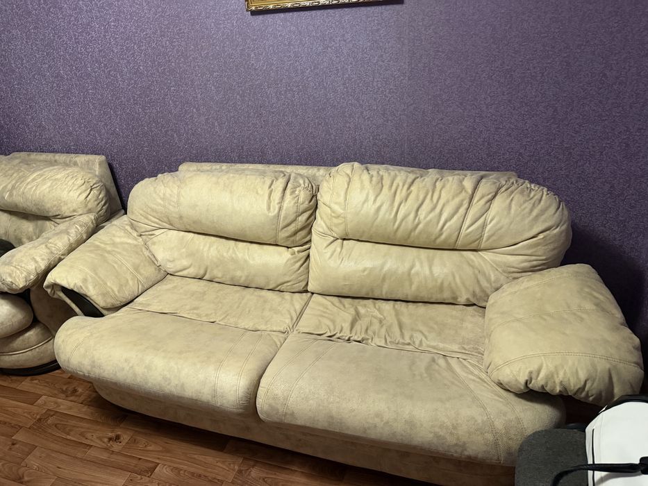 Отдам диван бесплатно (самовывоз)