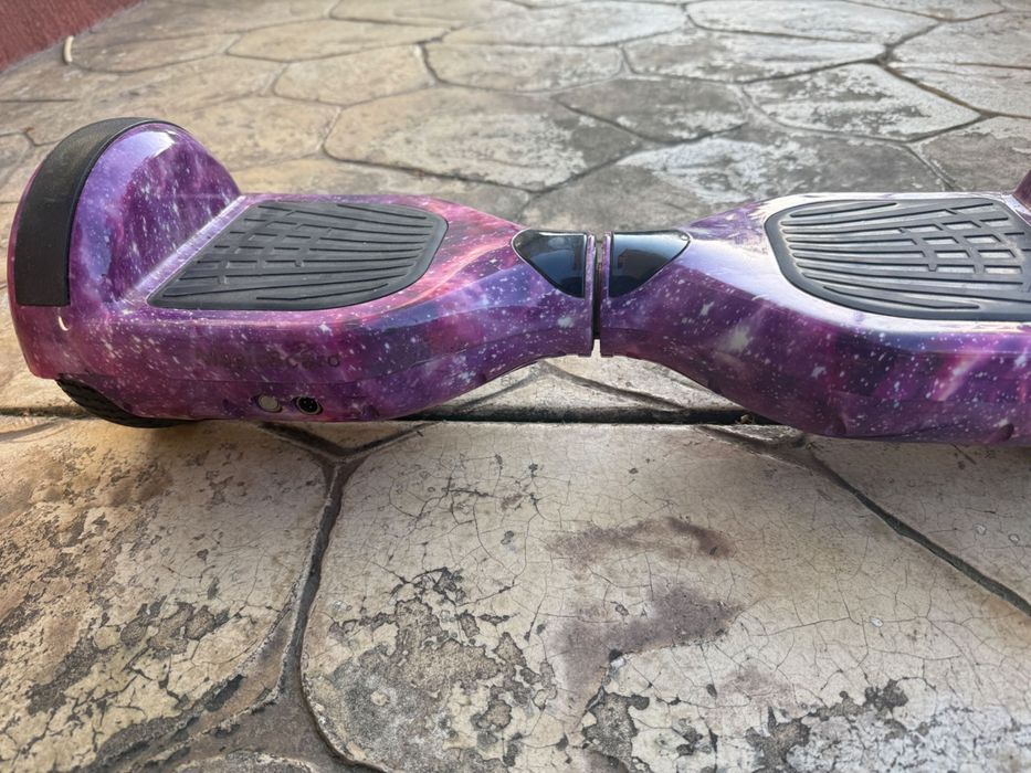 Vând hoverboard Mov Galaxy cu Bluetooth și lumini LED