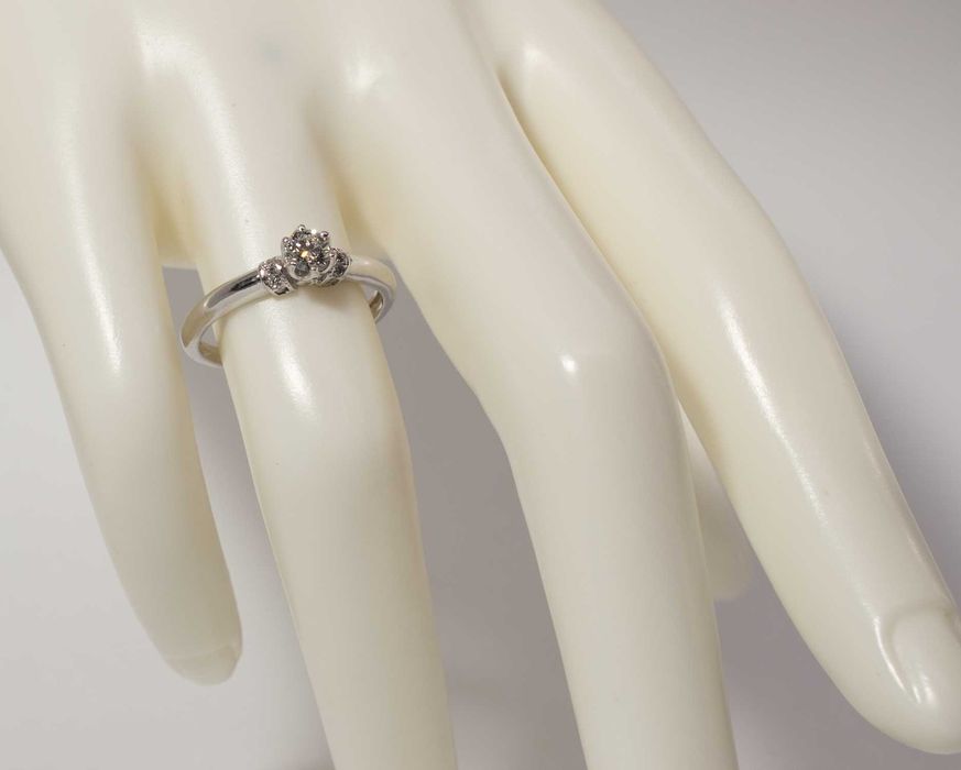 Годежен пръстен с диамант VVS1 0.23ct.