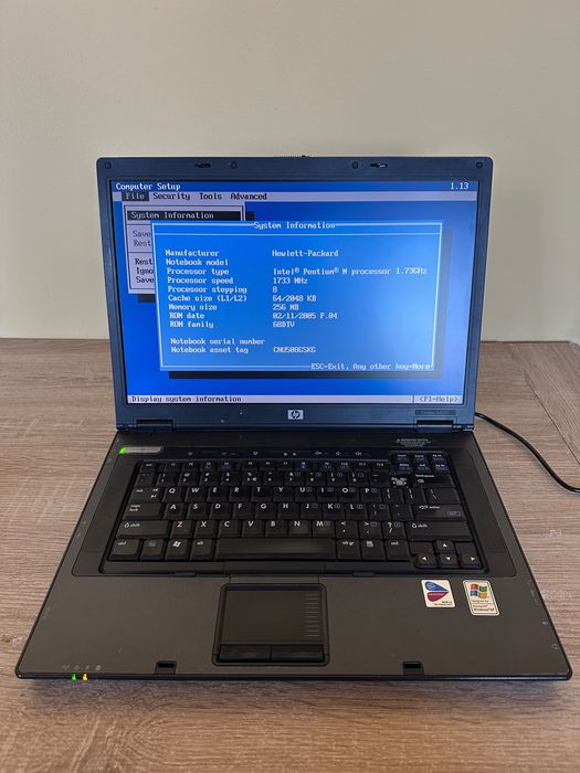 Лаптоп HP Compaq NX8220