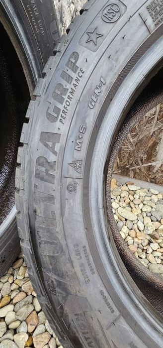 Anvelope Goodyear UltraGrip Performance RSC RunFlat 205/60 R16 96H M+S