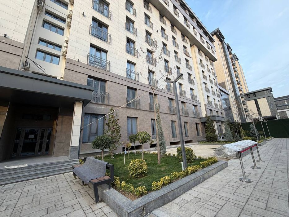 НОВОСТРОЙКА 3/2/9
ЖК KIPARIS
Вид во двор
На Ц4
Юнусабадский район