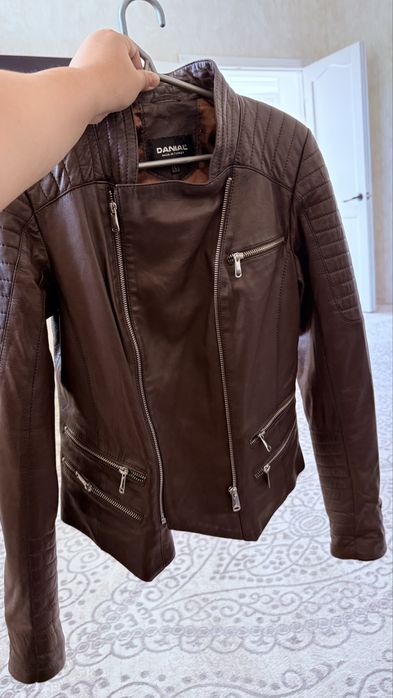 Кожная куртка сатылады