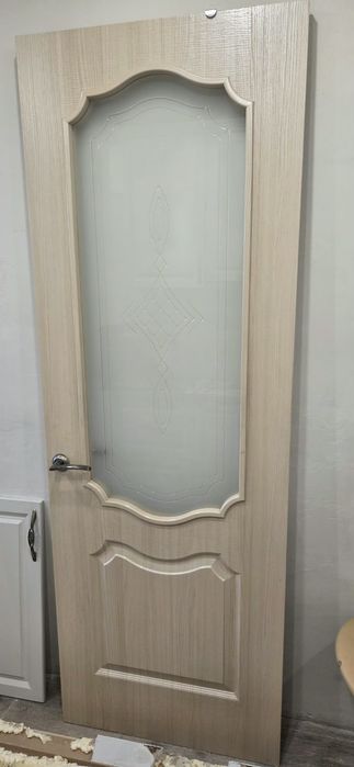 Продам двери ,ясень