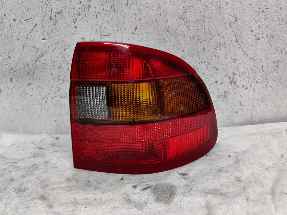 Оригинален стоп Опел Астра   Opel Astra F Седан