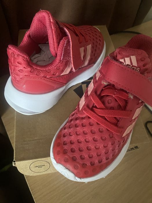 Маратонки за момиче Adidas 23