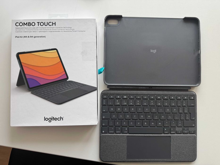 Logitech Combo Touch (iPad Air 4 / 5 поколения) — клавиатура и чехол