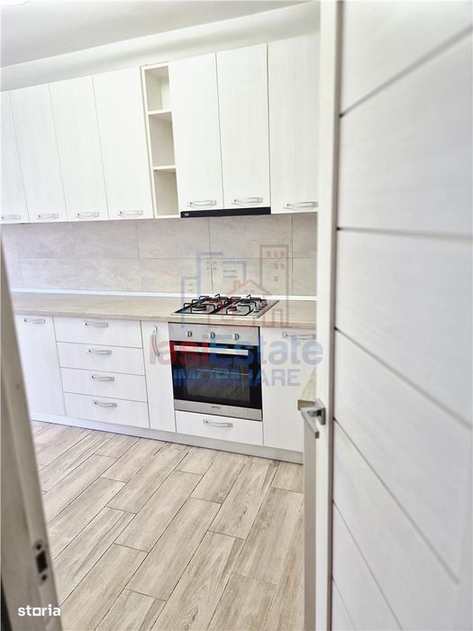 Apartament decomandat cu o camera de vanzare, parcare inclusa