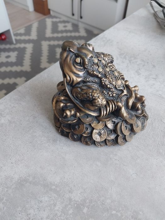 Статуэтки продам!