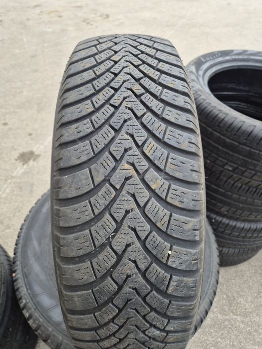 4бр. 215/70/16 Falken Eurowinter hs01 SUV зимни гуми