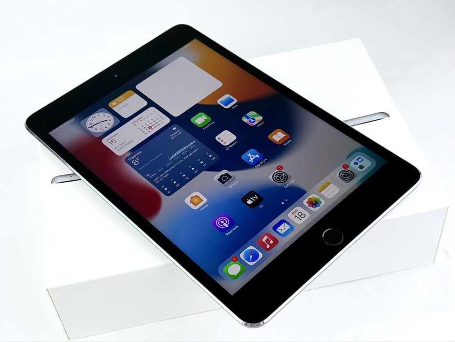 Apple iPad Mini 4 128GB Wifi Space Gray Перфектен! Гаранция!