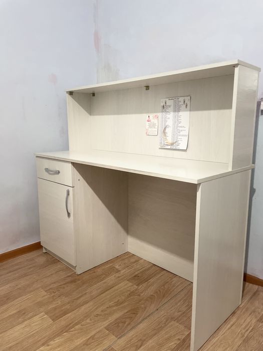 Писменный Стол ресепшн