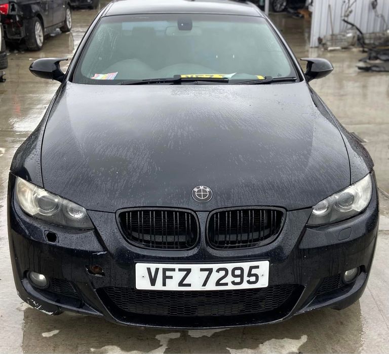 Dezmembrez BMW 335i E92 M Recaro incalzit volan M padele navigatie