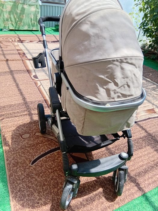 Продам детскую коляску
