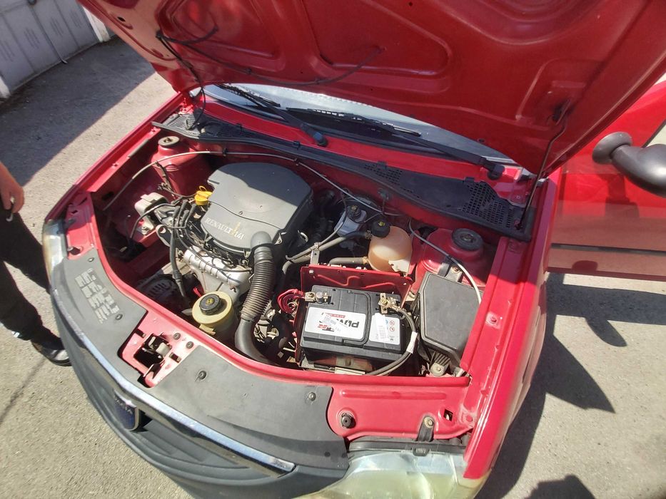 Dacia Logan berlina rosu