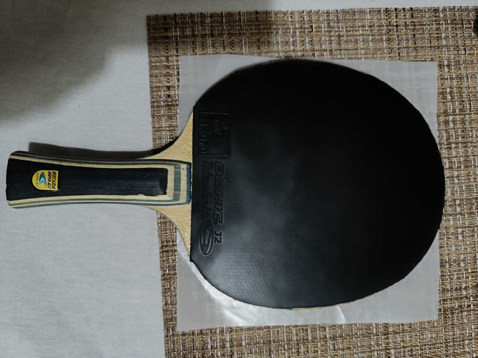 Професионална ракета за тенис на маса