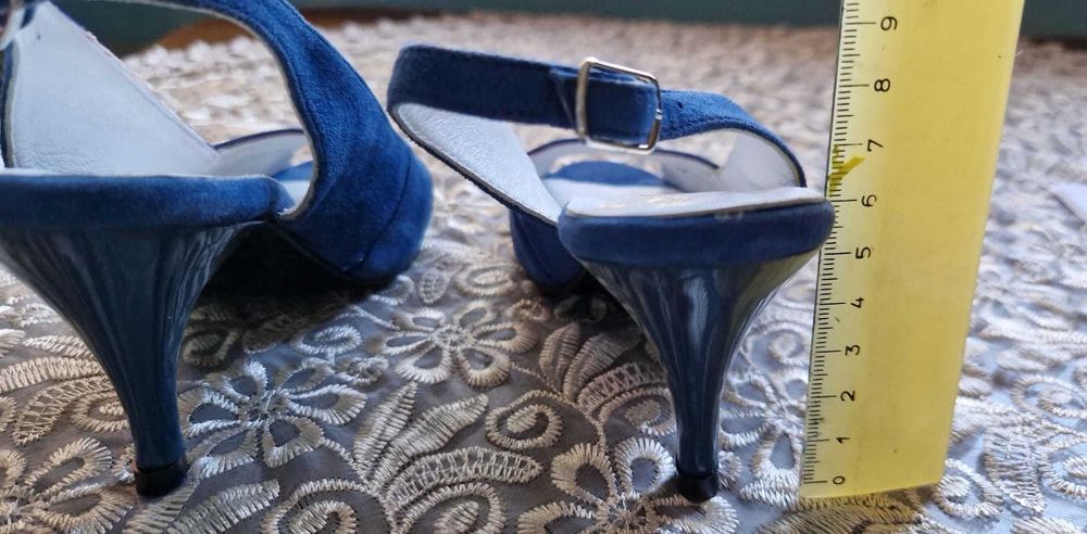 Sandale din piele intoarsa bleumarin