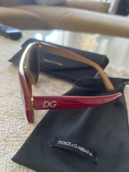 Maxmara очила от 600-200 лв Dolce gabbana от 300-100 лв