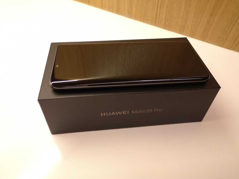 Huawei Mate 20 Pro - Като нов! Пълен комплект!