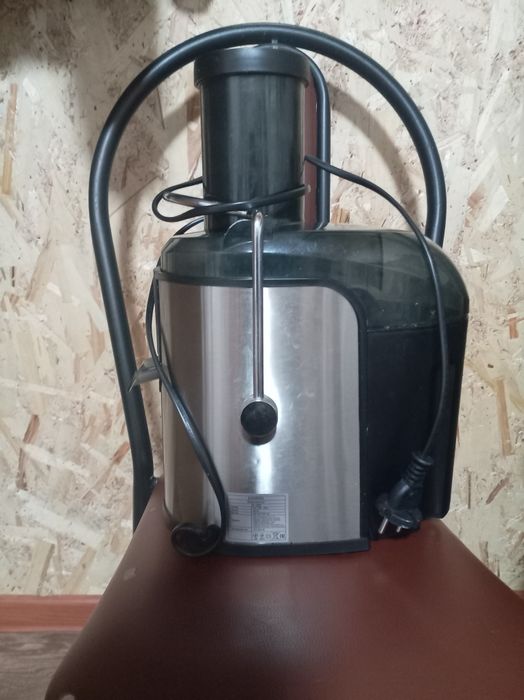 Соковыжималка б. У