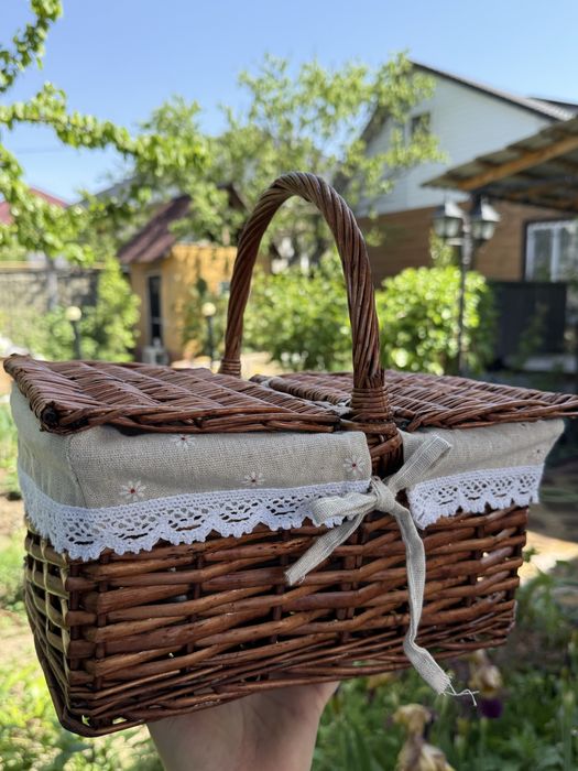Корзина плетенная
