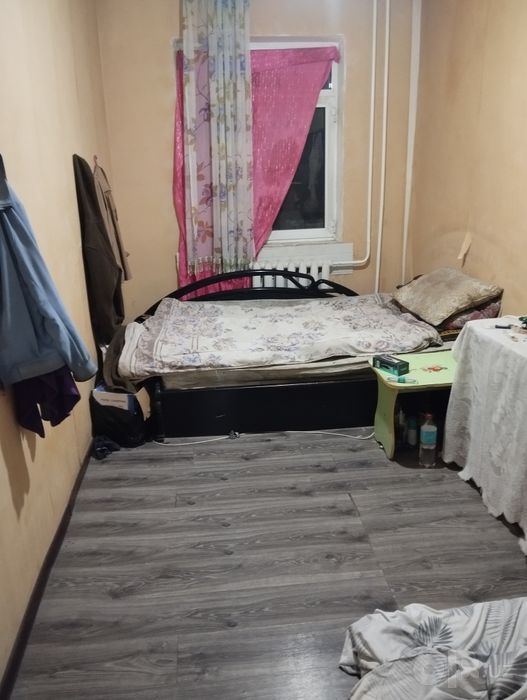 Ттз бозор якинида 3 хонали квартирага шерикликга 2 та бола керак о