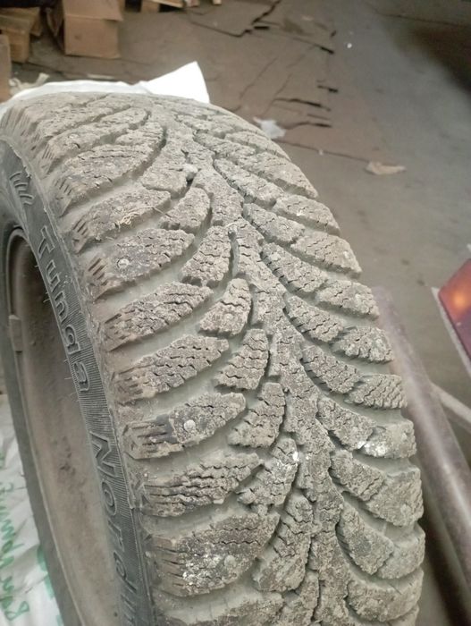 Продам комплект дисков на зимней резине